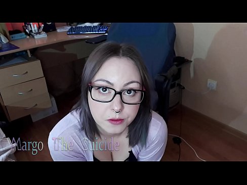 ❤️ Sexy Girl with Glasses Sucks Dildo Deeply on Camera ❤ Super porno pada kami